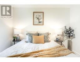 125 CLARKE CRESCENT - 40