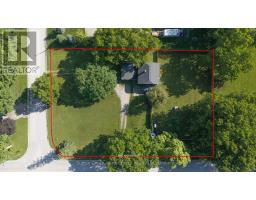 33 BAYFIELD STREET - 2
