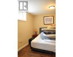 9 DESMASDONS ROAD - 35
