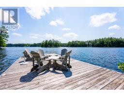 1111 HEMLOCK POINT SIDE ROAD N - 40