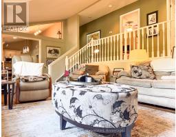 6 DAVID STREET E - 10