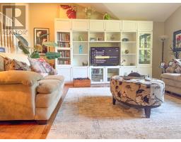 6 DAVID STREET E - 7
