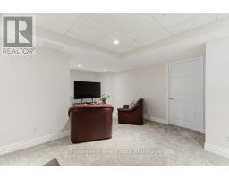 32 SUNSET DRIVE - 41