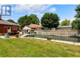 240 ELM AVENUE N - 34