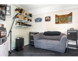 195 WATER STREET - 40