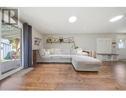 58 LEACOCK AVENUE - 22