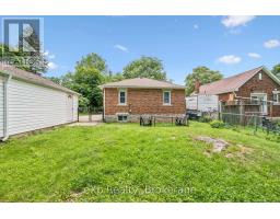 151 HUNGERFORD ROAD - 36