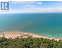 33587 ROWCLIFFE DRIVE - 43