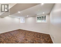 208 FEATHERSTONE CRESCENT - 29