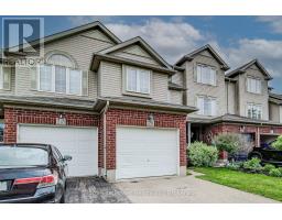 208 FEATHERSTONE CRESCENT - 44