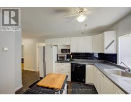 221 PARK STREET W - 12