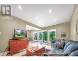 1311 WONDERLAND ROAD - 32