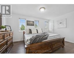 54 CHESTERTON LANE - 23