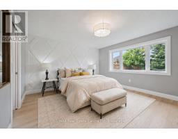 33 WATERLOO STREET - 12