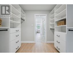 33 WATERLOO STREET - 16