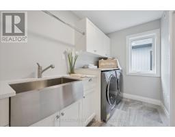 33 WATERLOO STREET - 17