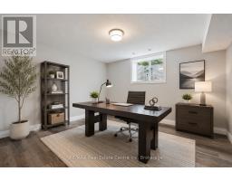 33 WATERLOO STREET - 24