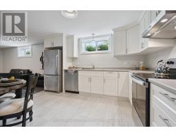 33 WATERLOO STREET - 28