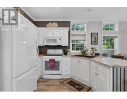 50 PORTSIDE DRIVE - 77719 BLUEWATER HIGHWAY - 9
