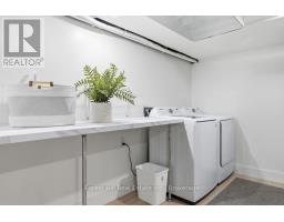 415 WELLINGTON STREET - 19
