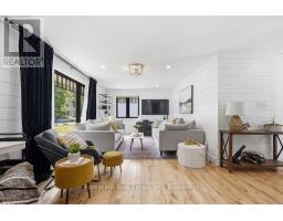415 WELLINGTON STREET - 32