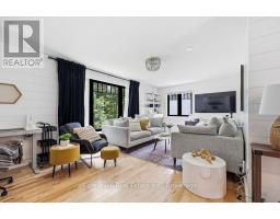 415 WELLINGTON STREET - 33