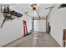 19 TRAILSIDE DRIVE - 40