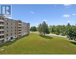 405 - 93 WESTWOOD ROAD - 33