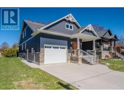 479 ST GEORGE STREET E - 2