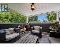 35 MONTICELLO CRESCENT - 27