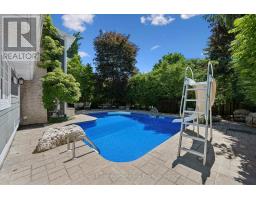 35 MONTICELLO CRESCENT - 38