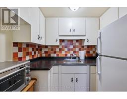 35 MONTICELLO CRESCENT - 46