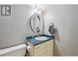 35 MONTICELLO CRESCENT - 47