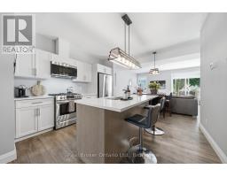 103 STEPHENSON WAY - 6