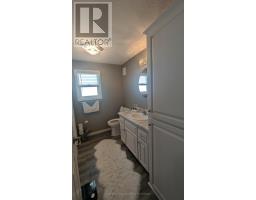 14 25 THAMES ROAD - 15
