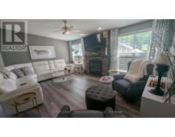 14 25 THAMES ROAD - 6