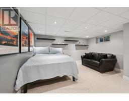 25 BENNETT AVENUE - 19