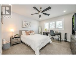 21 - 254 GOSLING GARDENS - 15