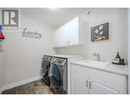 21 - 254 GOSLING GARDENS - 42