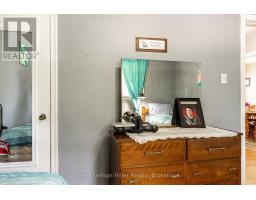 185 STRACHAN STREET - 12