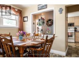 185 STRACHAN STREET - 19