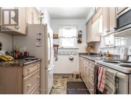 185 STRACHAN STREET - 24