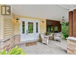 135 HUME ROAD - 6
