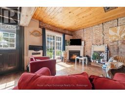 28 WICKHAM STREET - 29