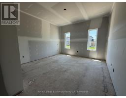 (UNIT 12) - 122 TREMBLE DRIVE - 16