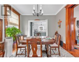 14 ELGIN AVENUE E - 10