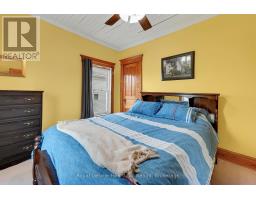 14 ELGIN AVENUE E - 22