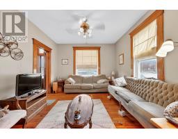 14 ELGIN AVENUE E - 9
