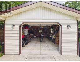 453 ELGIN STREET - 24