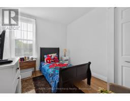 638 HAVELOCK STREET - 23
